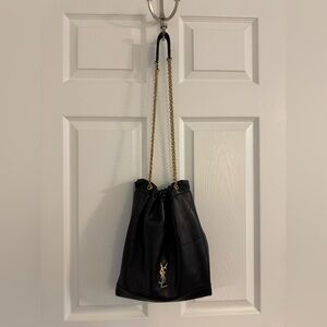 Yves Saint Laurent Jamie Pochon Lambskin Black and Gold Chain Shoulder Bag
